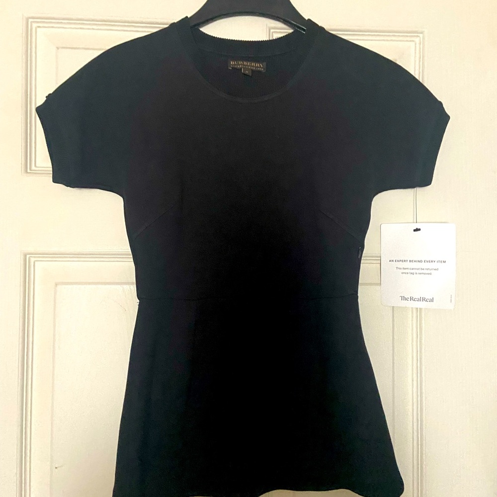 Burberry short sleeve, dark navy fitted top. Size small. NWT